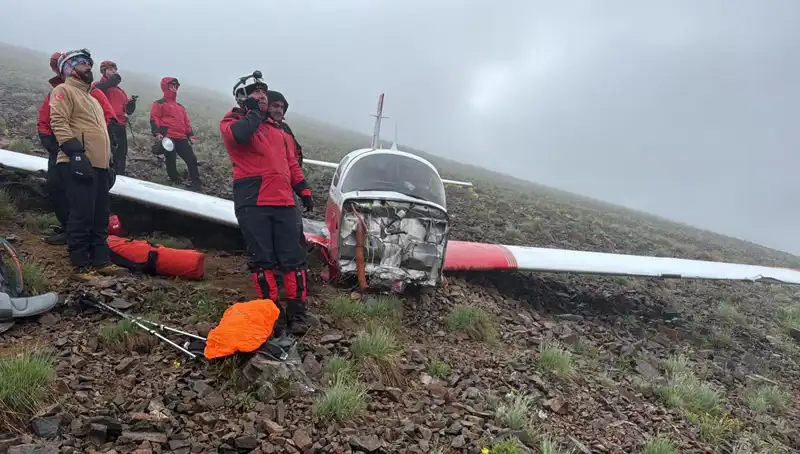 Türk Pilotu İle Uçak Kazasında Hayatını Kaybetti, Kadın Yolcu Kurtuldu