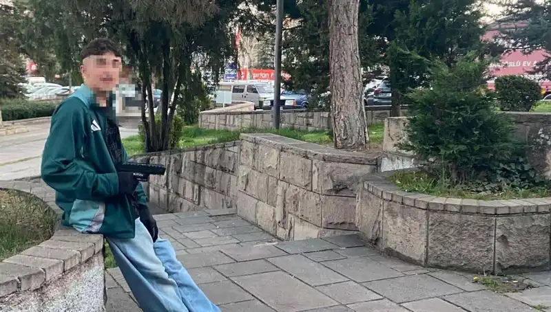 Yol Verme Kavgası Ölümle Sonuçlandı: Üç Kardeş ve Babaları Tutuklandı
