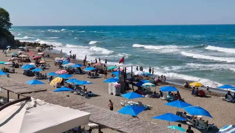 Akçakoca’da Deniz Yasağı: Yaz Tatilini Etkileyecek Nedenler