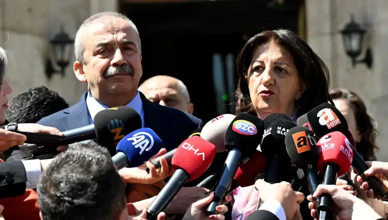 Sırrı Süreyya Önder Kimdir? Hastalığı Nedir? Hayatı ve Mücadelesi