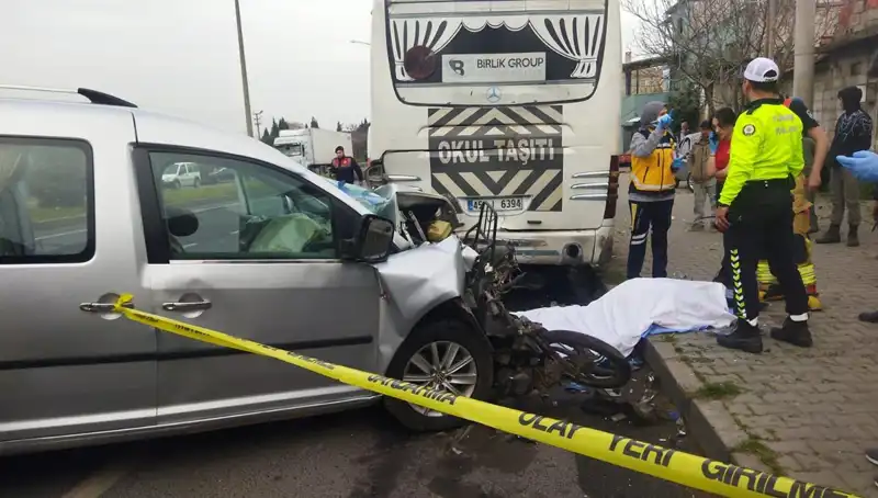 Manisa'da Feci Kaza: Genç Yaşamını Yitirdi, Bir Kişi Yaralı