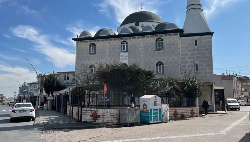 Cami Tuvaletinde Bulunan Adamın Gizemi: Vurulmuştu!