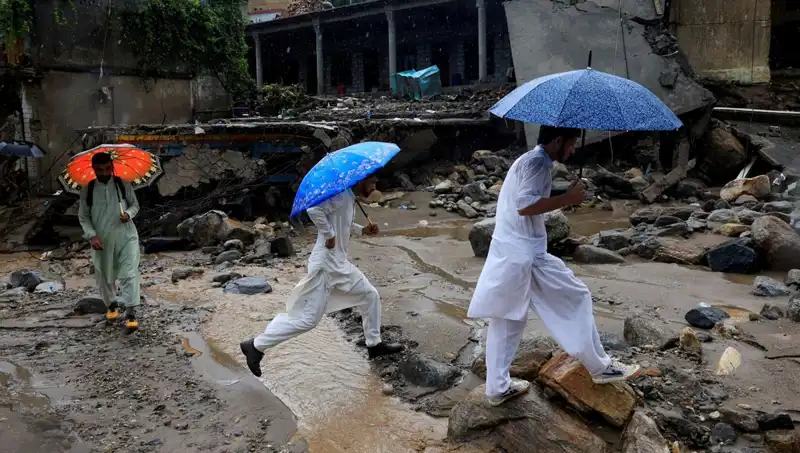 Pakistan'ı Vuran Sel Felaketi: DSÖ’den Tıbbi Destek Geliyor
