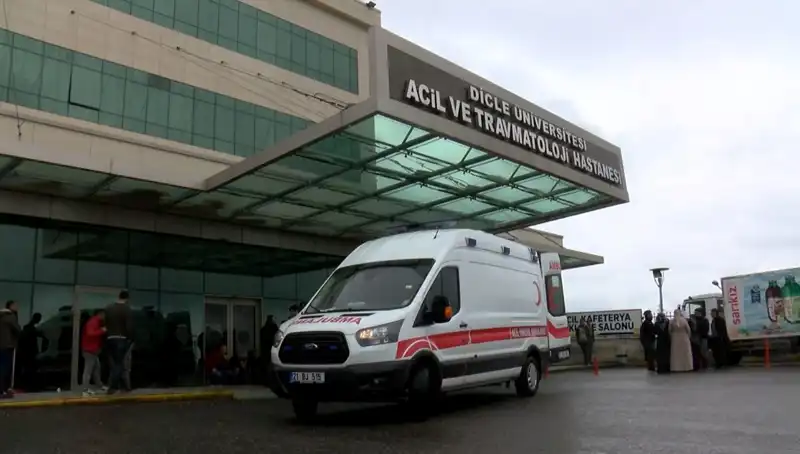 Kuzenini ve Oğlunu Vuran Şok Olunç Olay: 1 Ölü, 1 Ağır Yaralı!