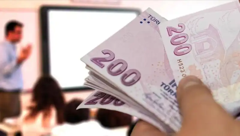 Türkiye'de 2025 Öğretmen Maaşları: Uzman Öğretmenlerin Gelir Artışı Nedir?