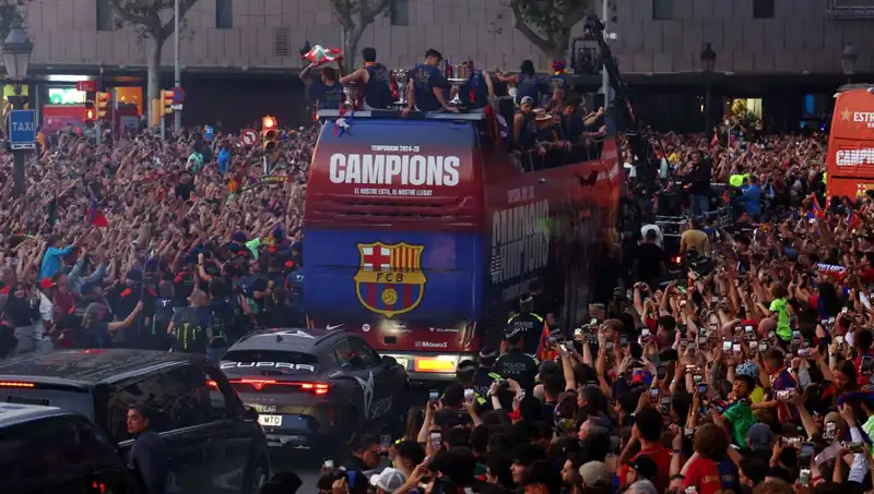 Barcelona'nın Yıldızları, Hayranlarıyla İnanılmaz Bir Buluşma Gerçekleştirdi!