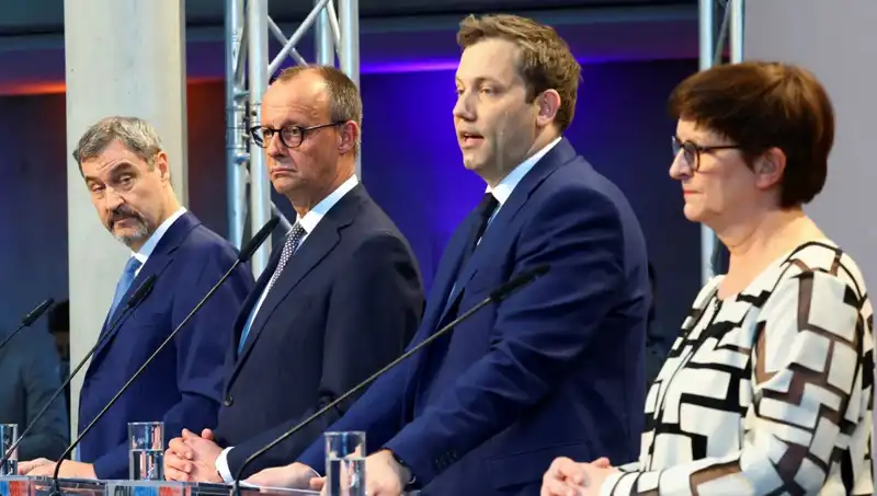 Almanya'da Spd Üyeleri, CDU/CSU ile Yeni Koalisyonu Onayladı