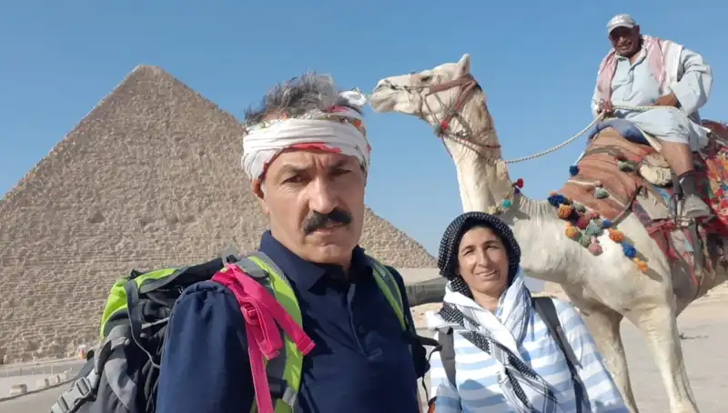 Şırnaklı Çift 16 Yılda 6 Kıta ve 40 Ülke Gezdi, Sırrı İnekler!