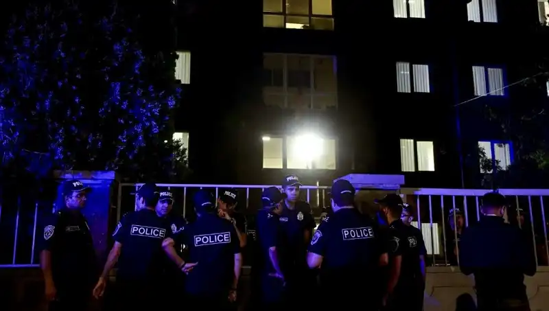 Ermenistan'da Siyasi Gelişmeleri Sarsan Gözaltılar: 7 Muhalif Terör Suçlamasıyla Tutuklandı