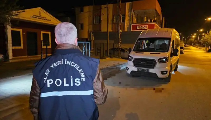 Kebapçıda Kan Donduran Olay: Arkadaşını Bıçaklayarak Yaraladı!